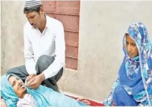 हिंदू मां का मुस्लिम बेटा हरिद्वार से लौटा है
